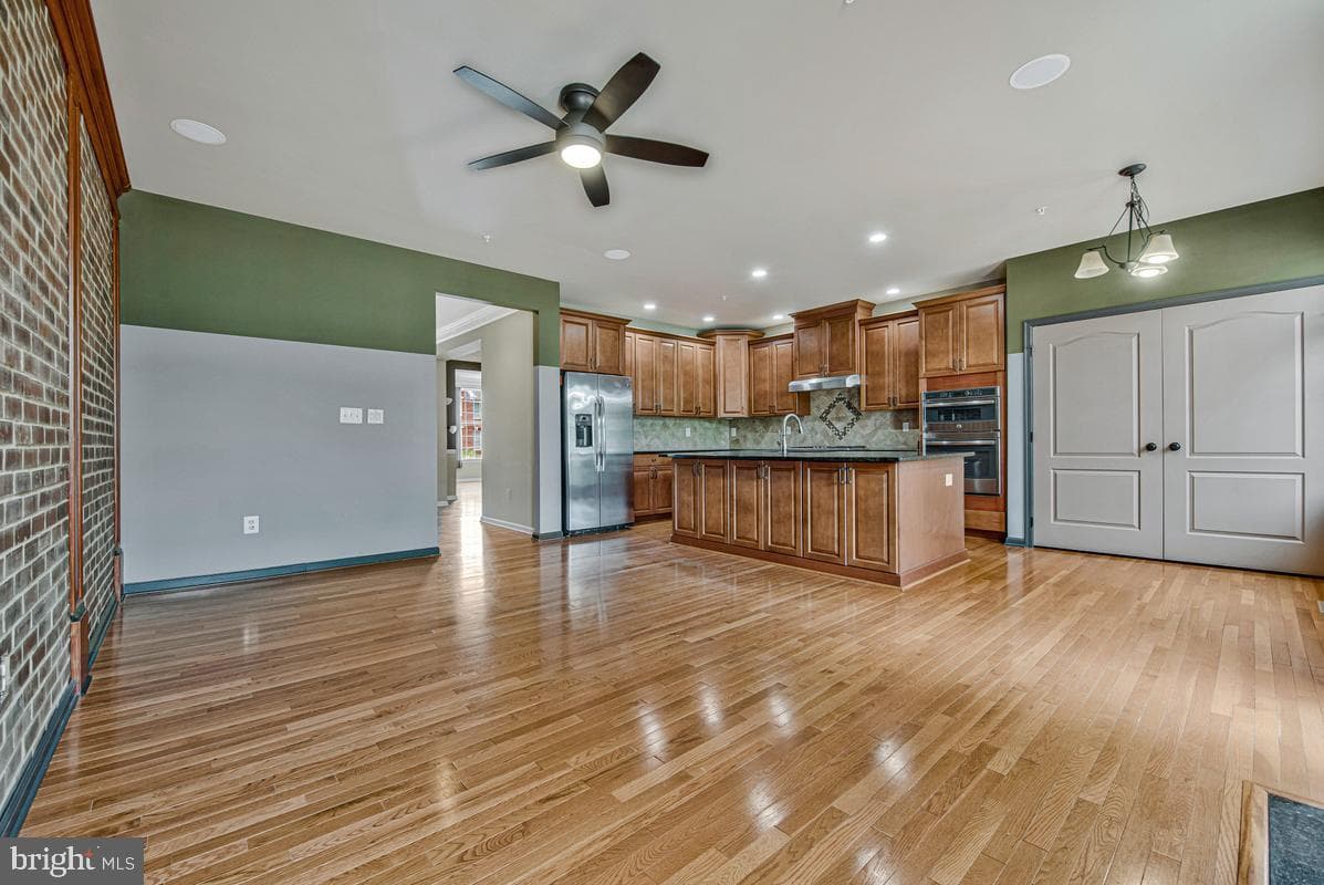 4507 Thoroughbred Drive photo 19