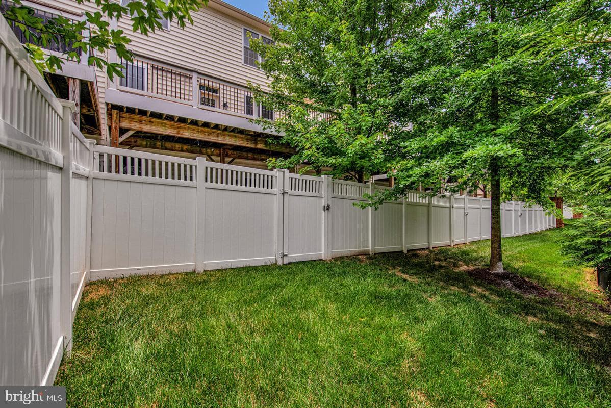 4507 Thoroughbred Drive photo 43