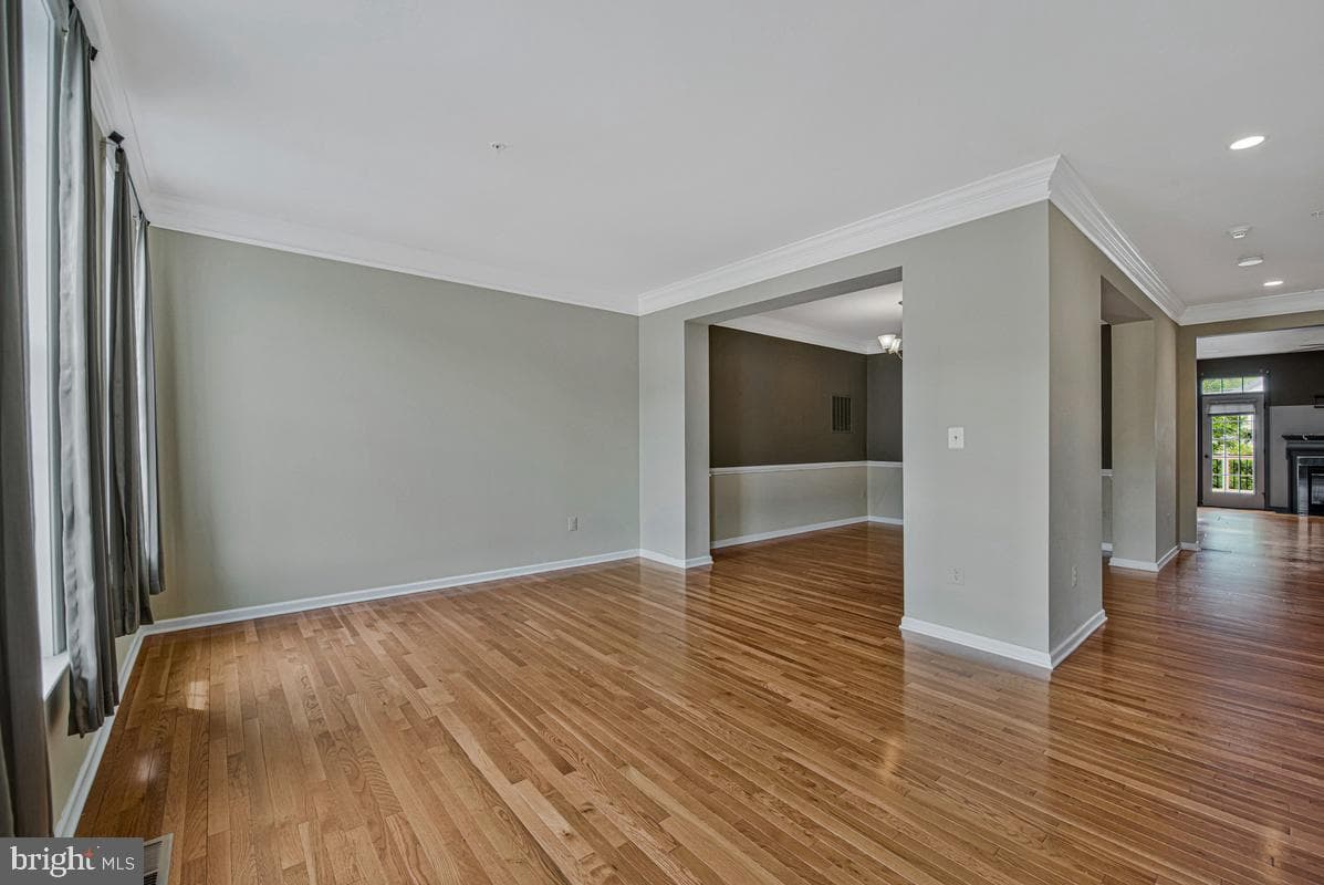 4507 Thoroughbred Drive photo 8