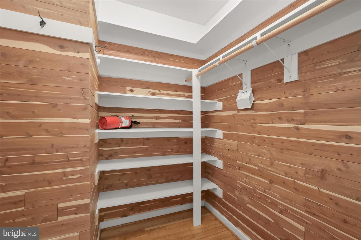 16105 Kent Road photo 35