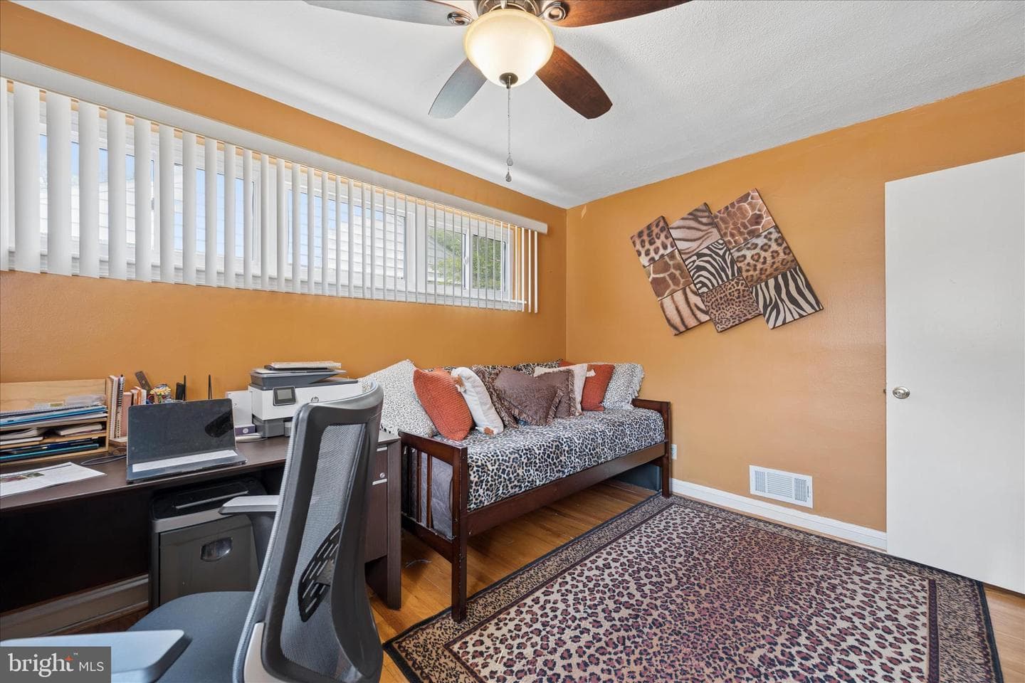 6803 Adelphi Road photo 34