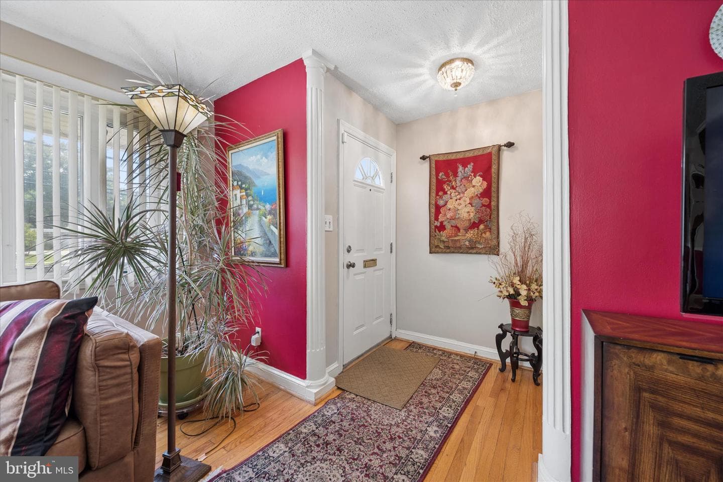 6803 Adelphi Road photo 5