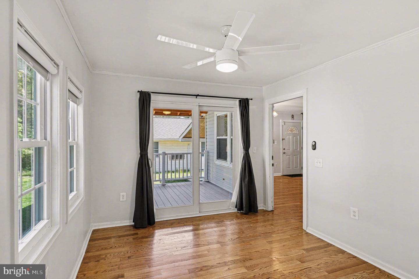 1602 Erskine Street photo 10