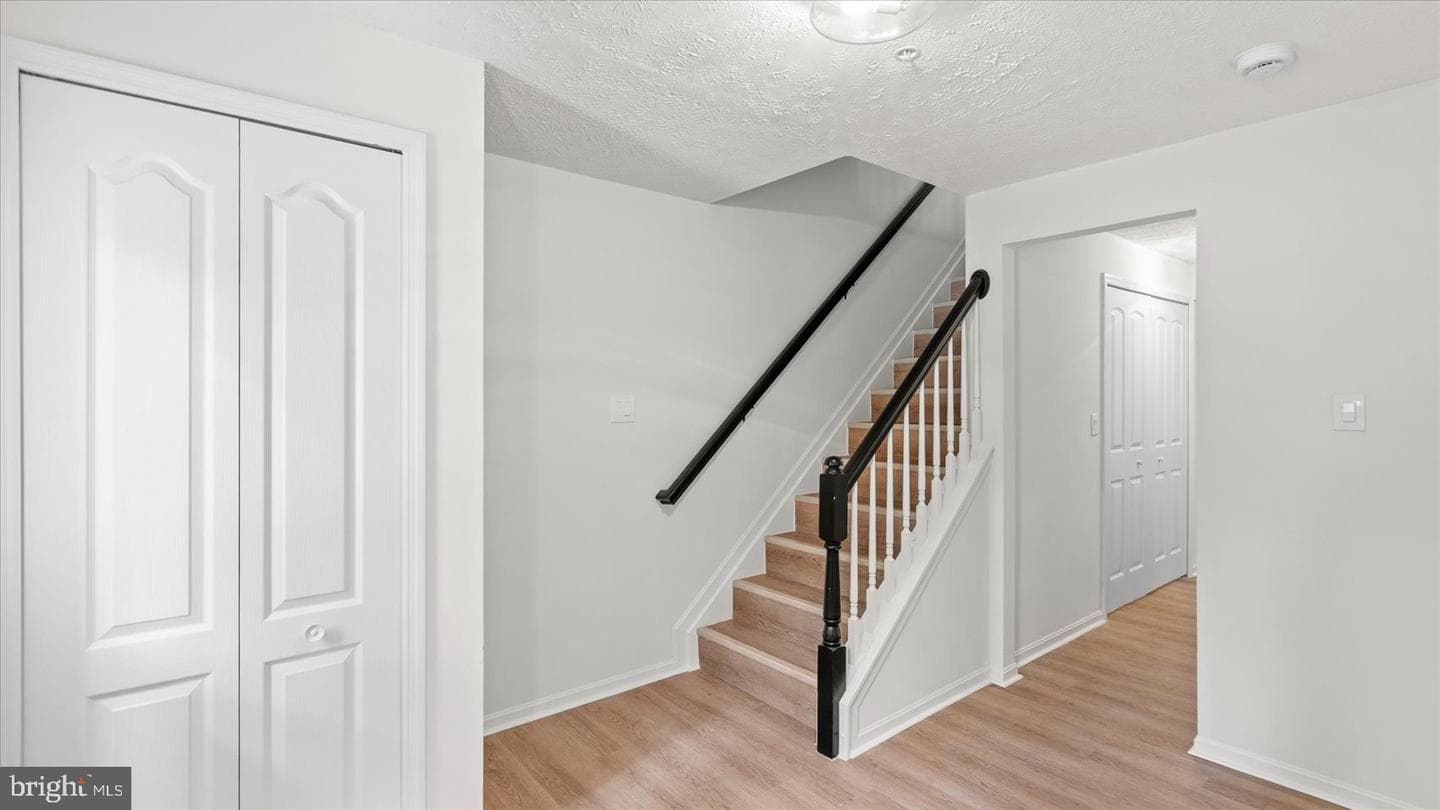 13818 Gullivers Trail photo 3