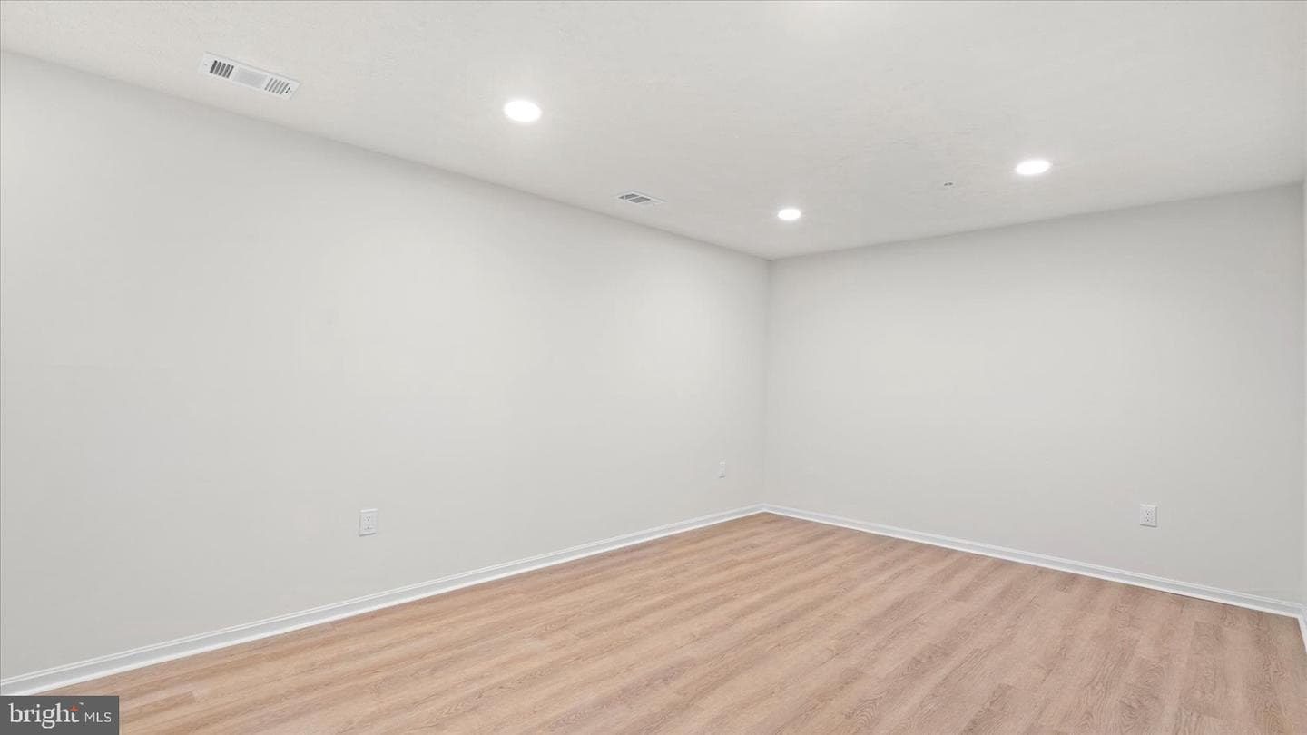 13818 Gullivers Trail photo 4
