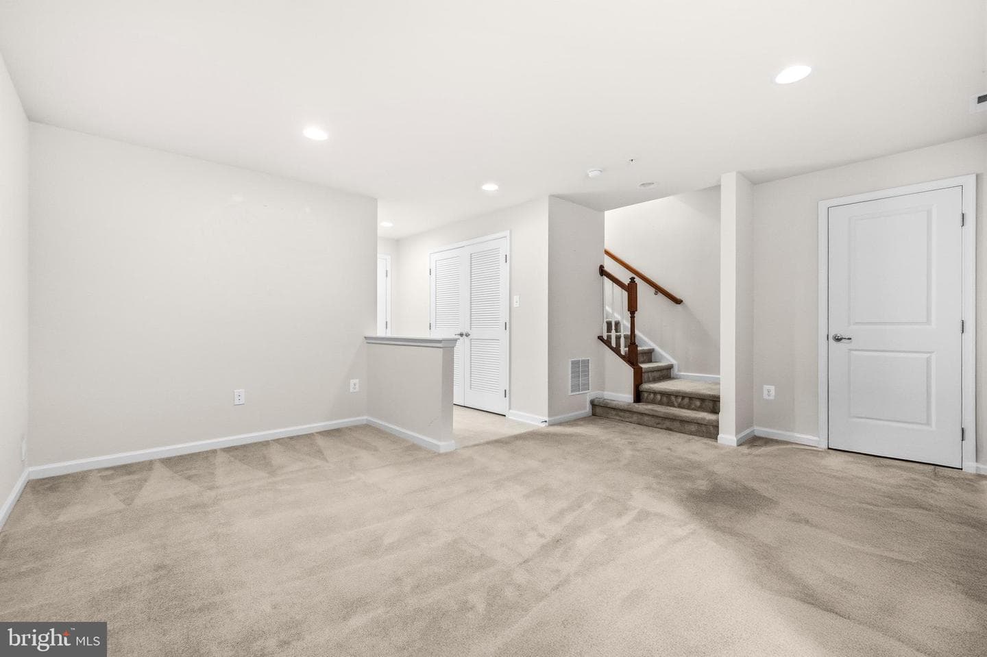 14913 Rockcastle Street photo 37