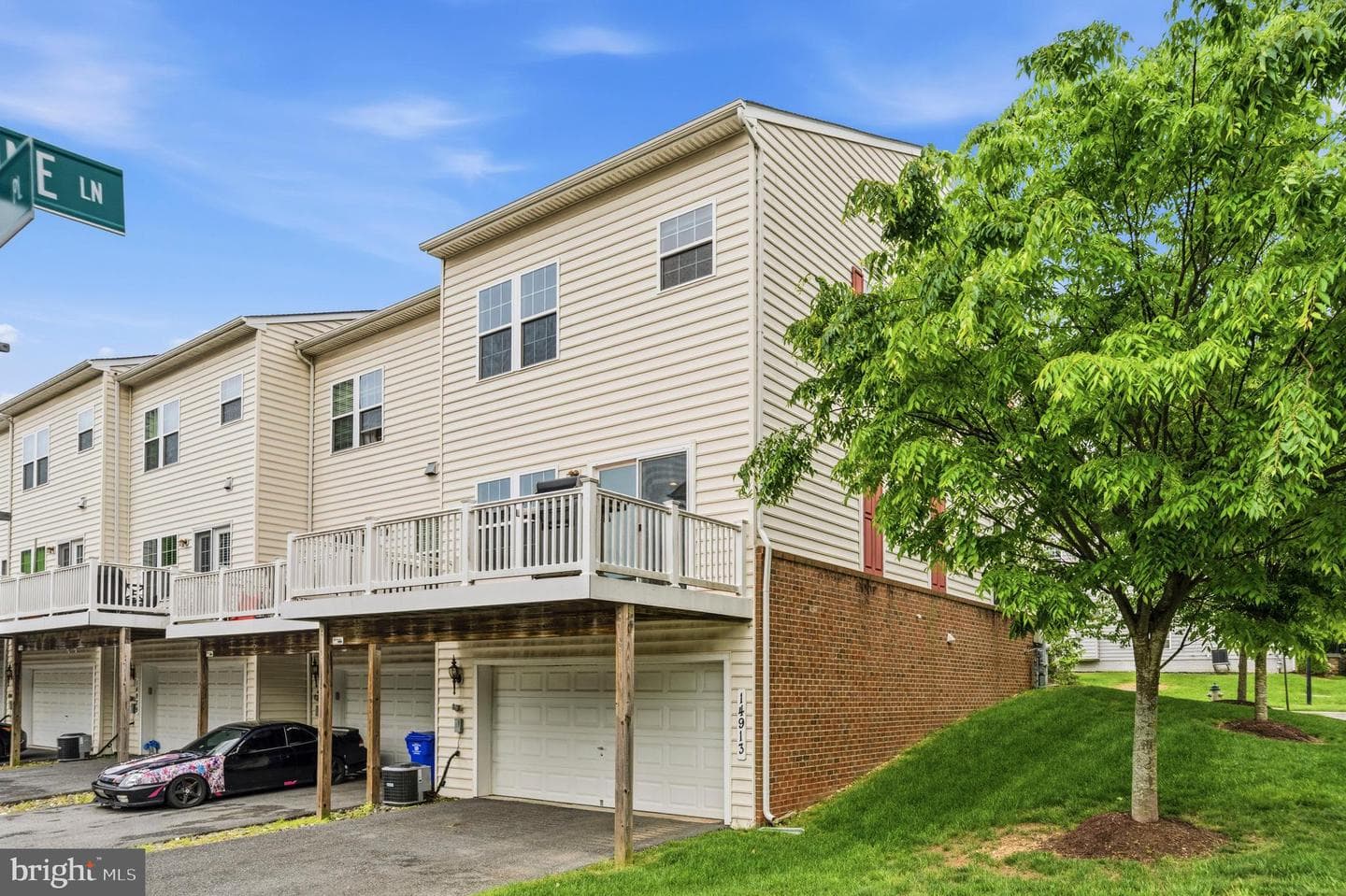 14913 Rockcastle Street photo 41