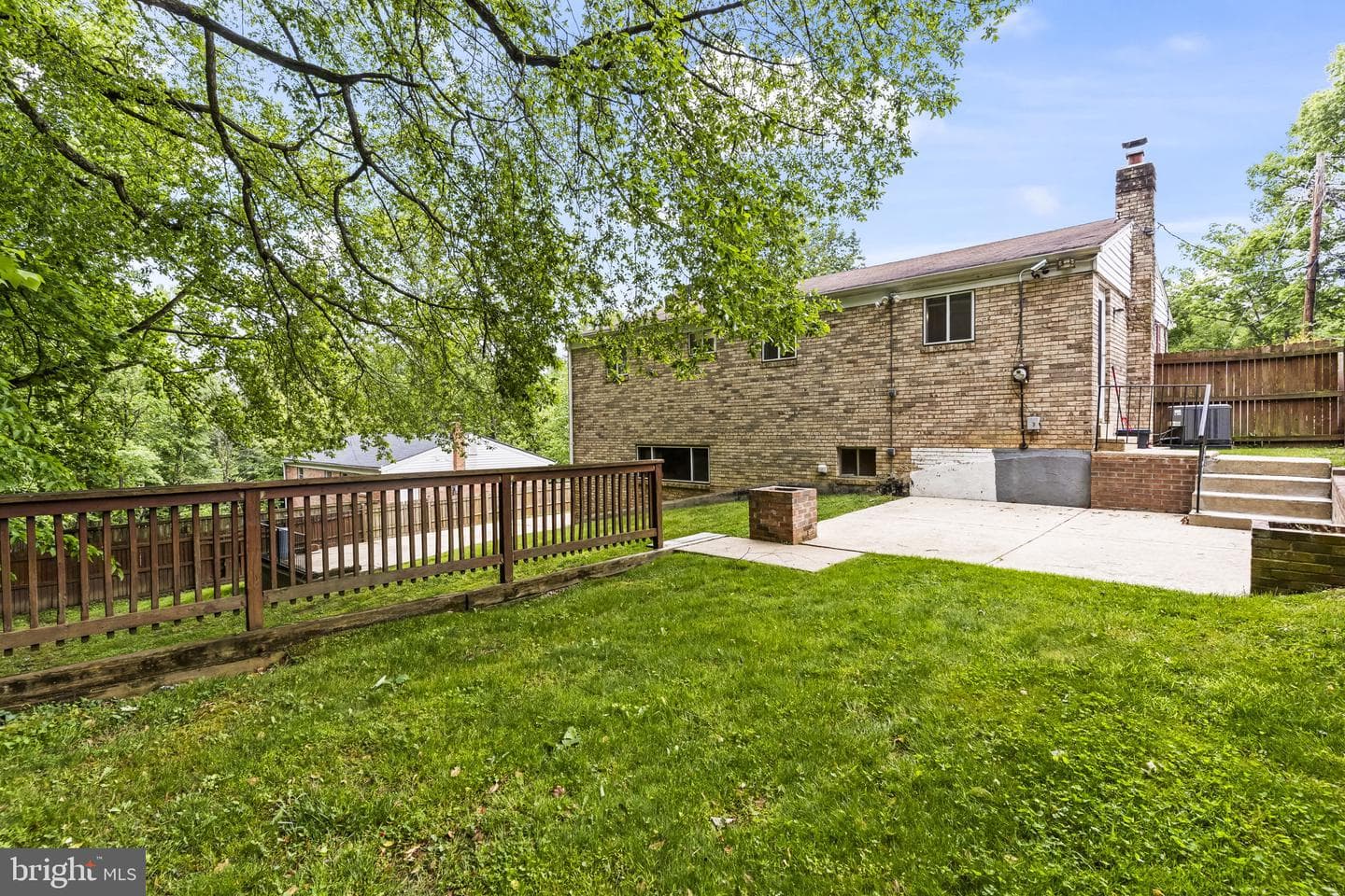 8714 Oakdale Street photo 26