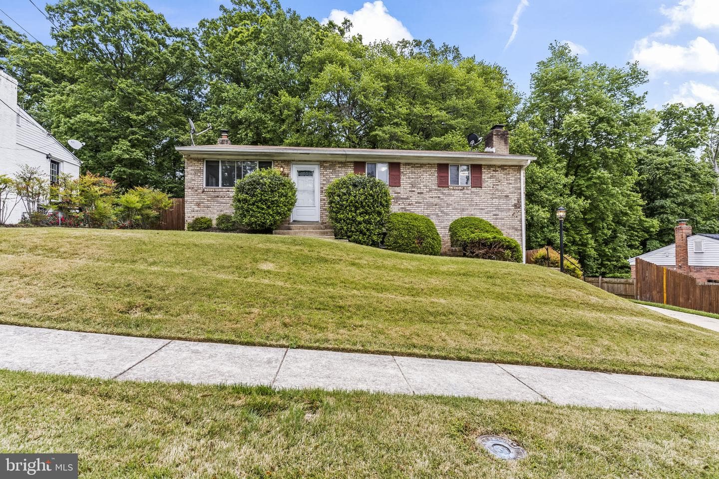 8714 Oakdale Street photo 4