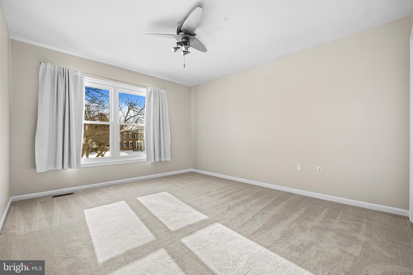 6102 Gallery Street photo 19