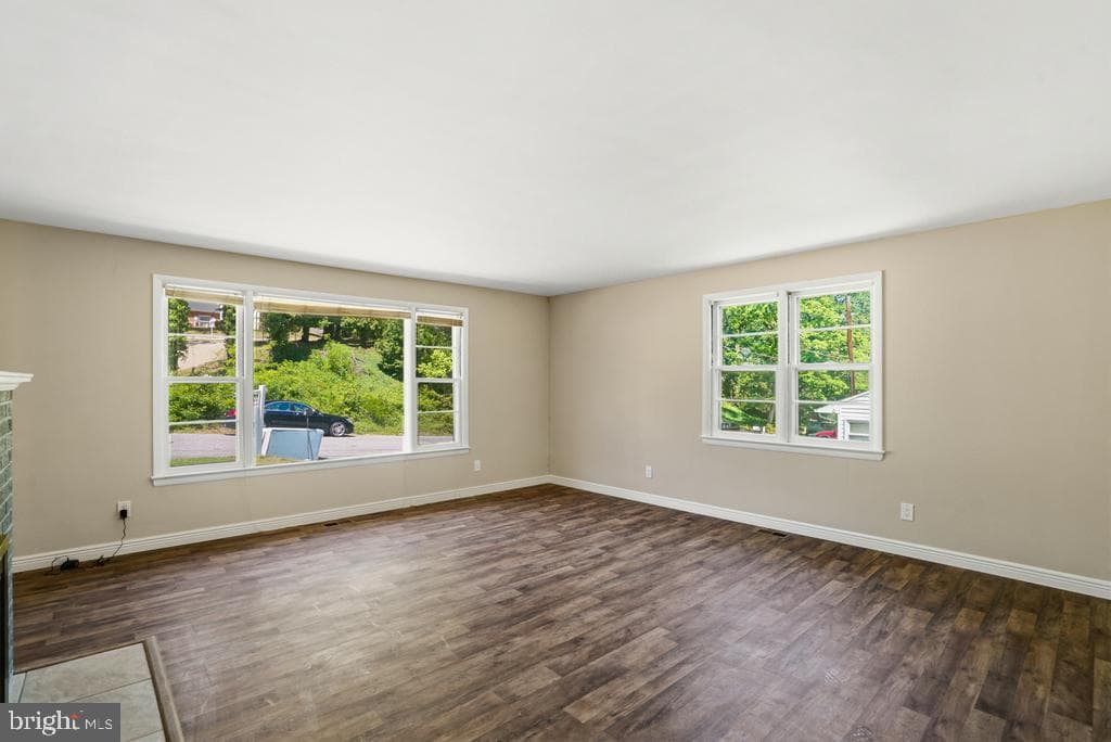 309 Cedar Ridge Drive photo 18