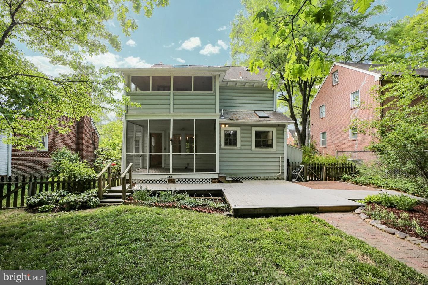 6707 44th Avenue photo 3