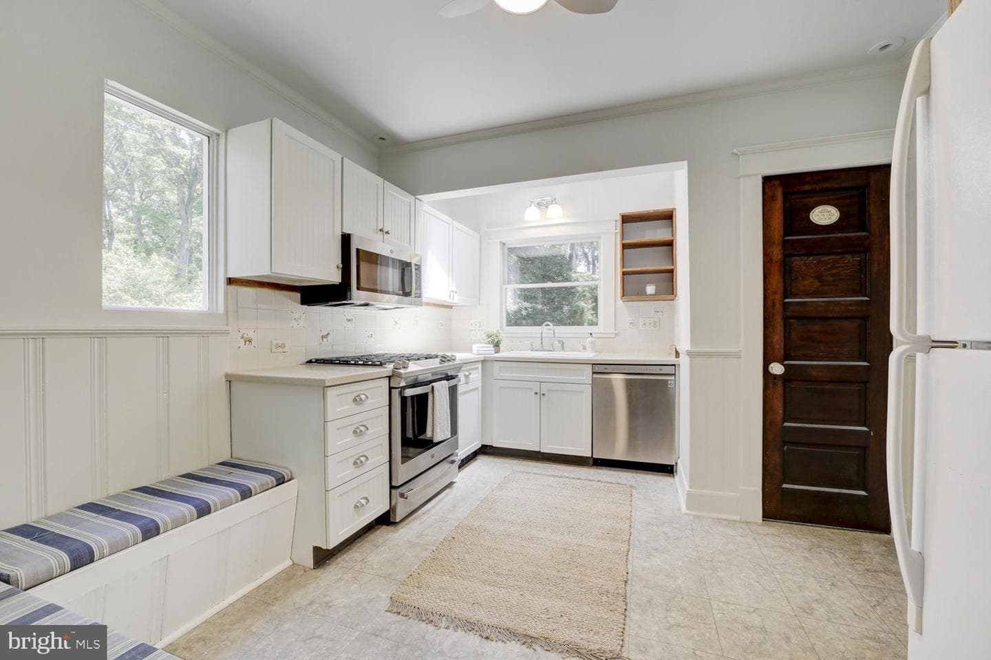 6707 44th Avenue photo 9