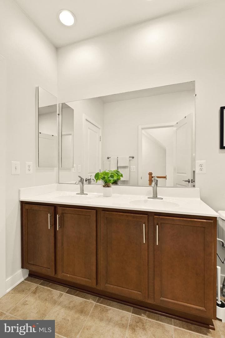 5714 45th Avenue photo 27