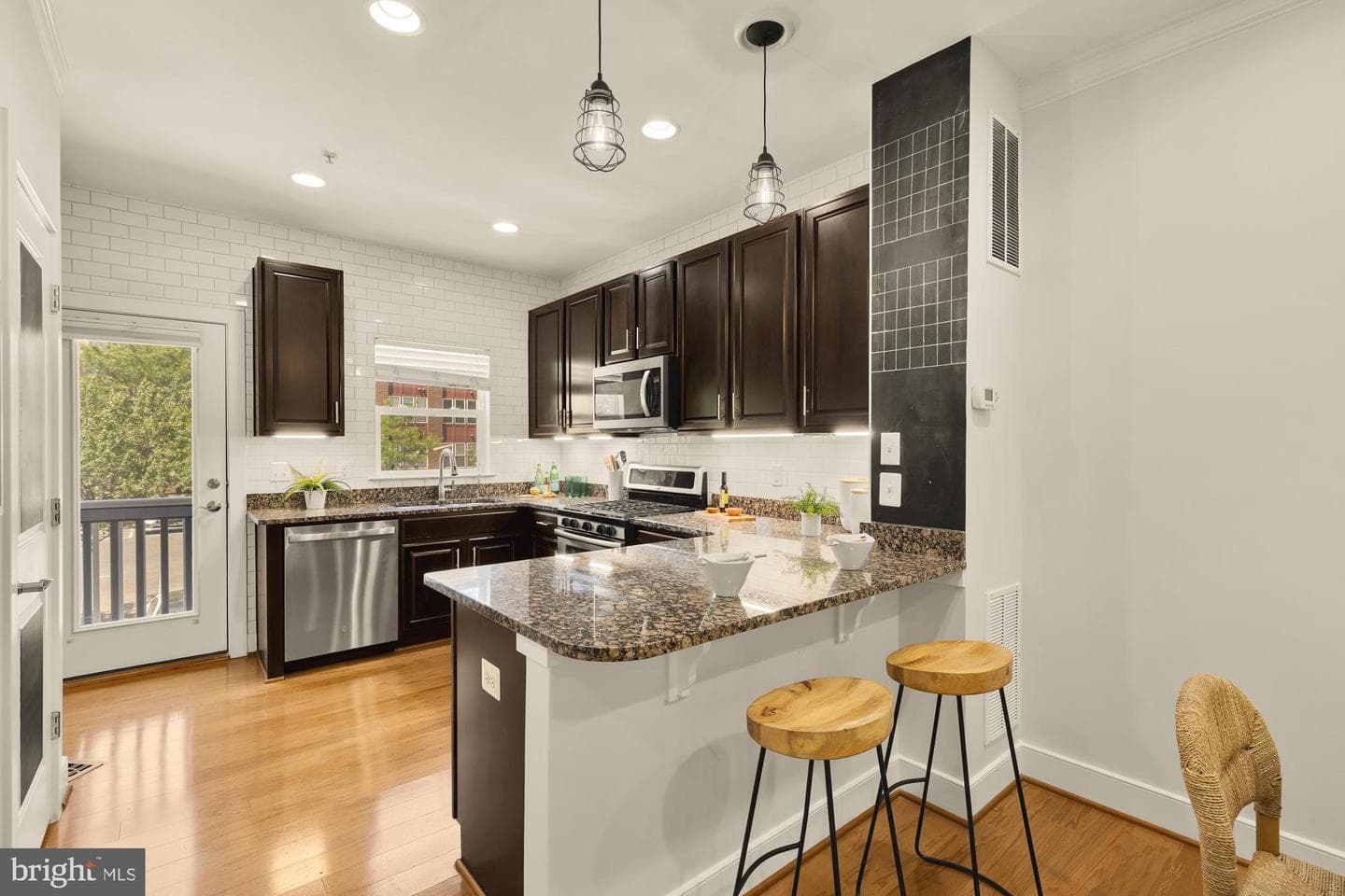 5714 45th Avenue photo 8