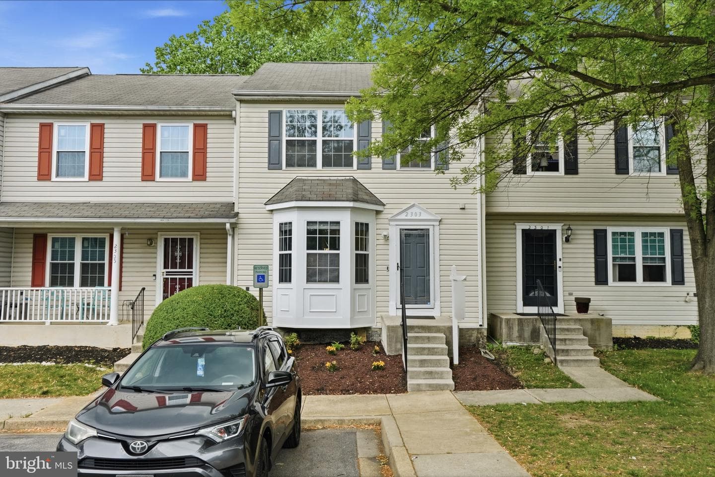 2303 Seton Way photo 2