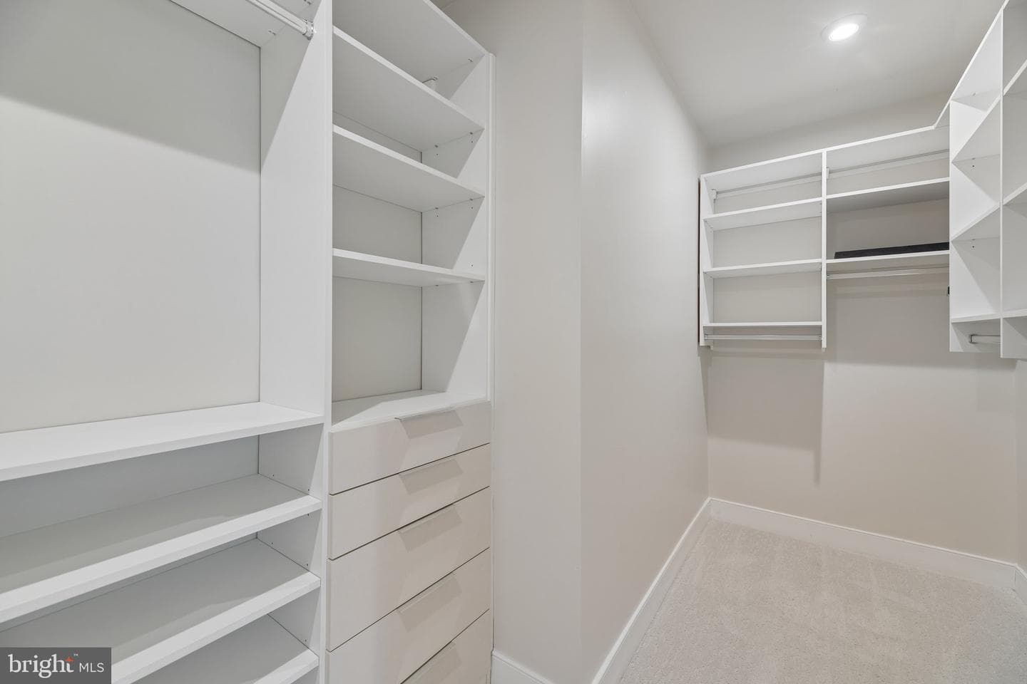 104 Saint Ives Place #402 photo 22