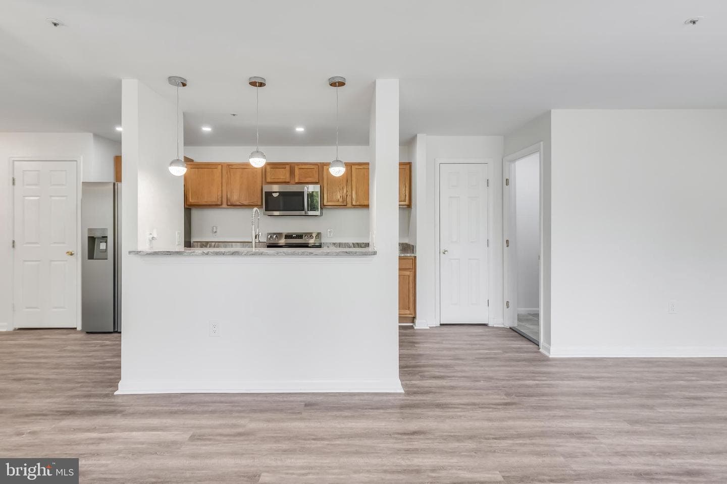 9700 Lake Pointe Court #202 photo 4