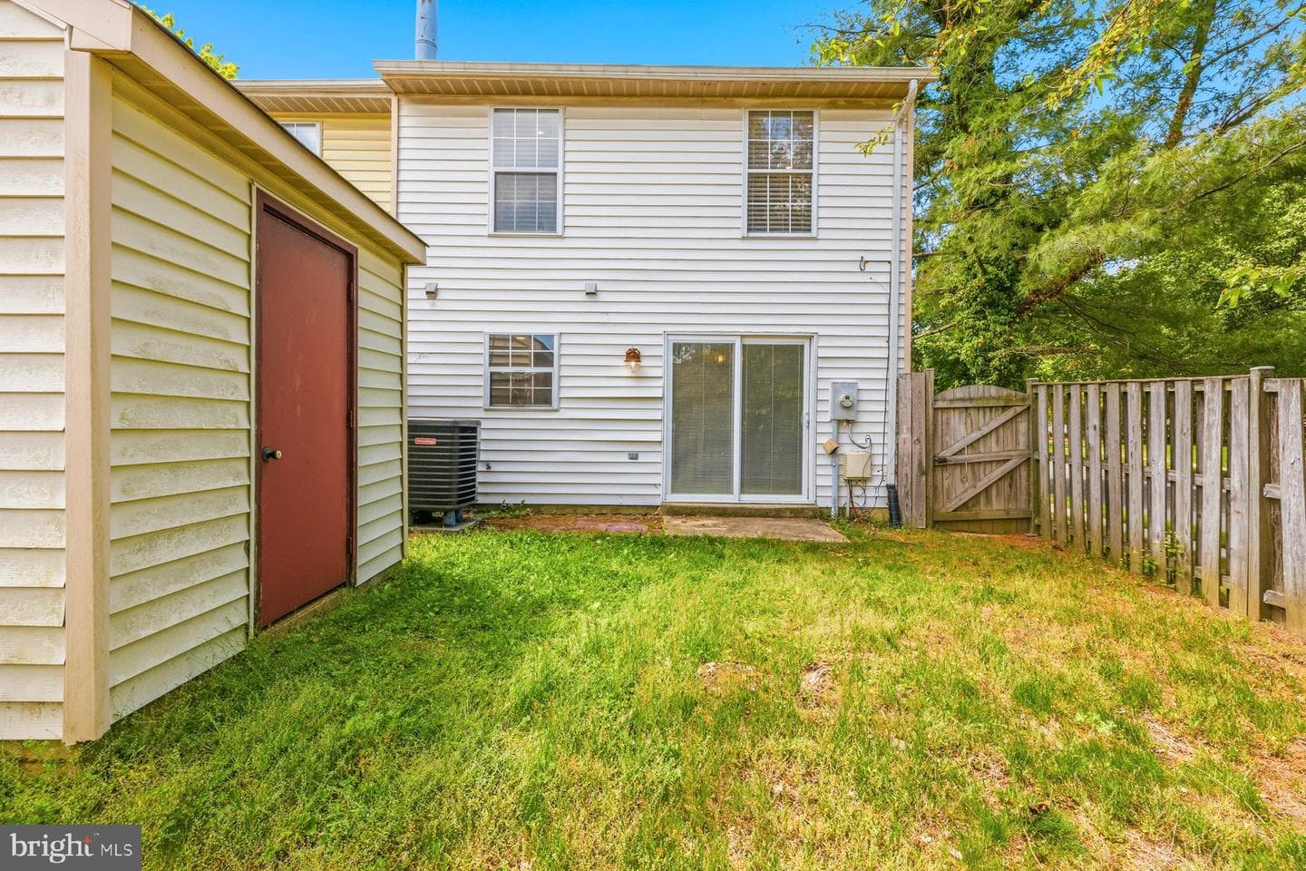 5100 Marlborough Place photo 25