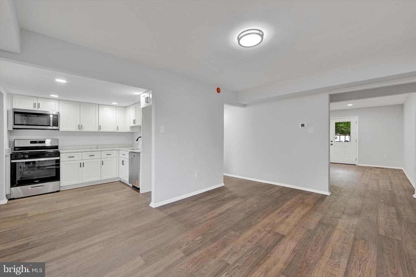 15308 Annapolis Road photo 8