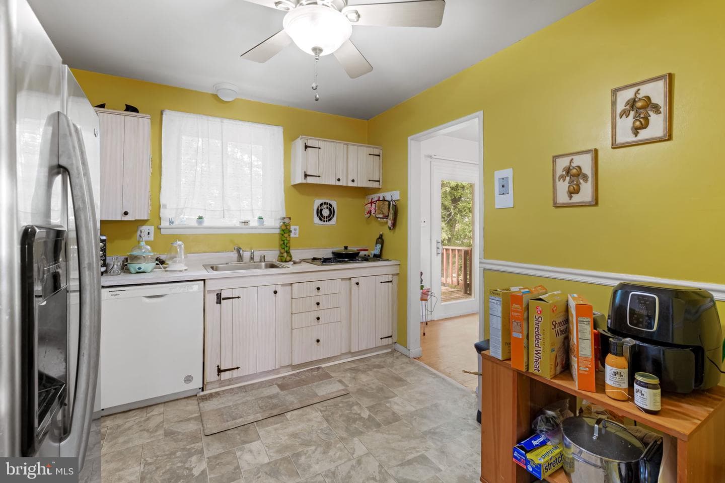 9011 Cooper Dr photo 14