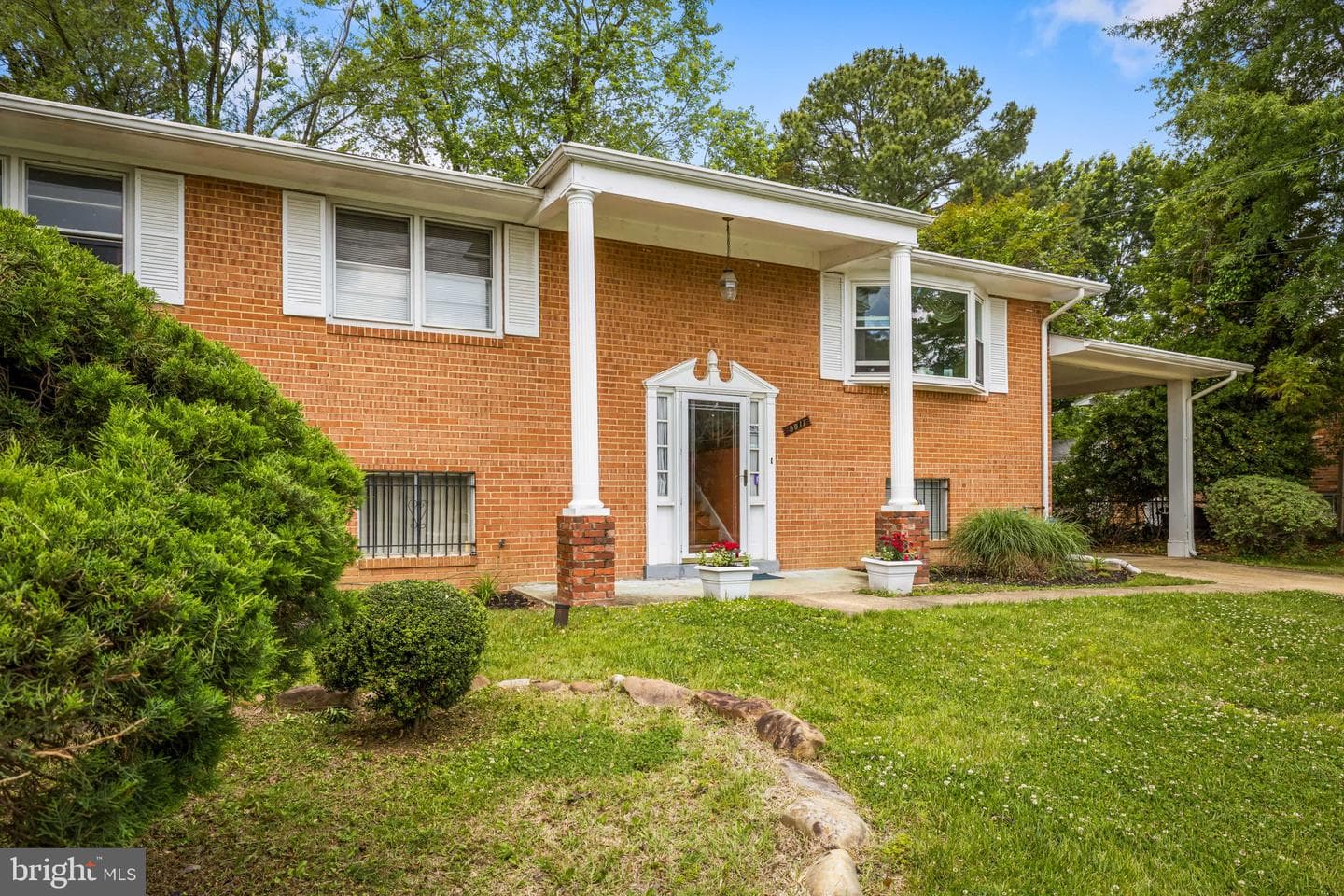 9011 Cooper Dr photo 5