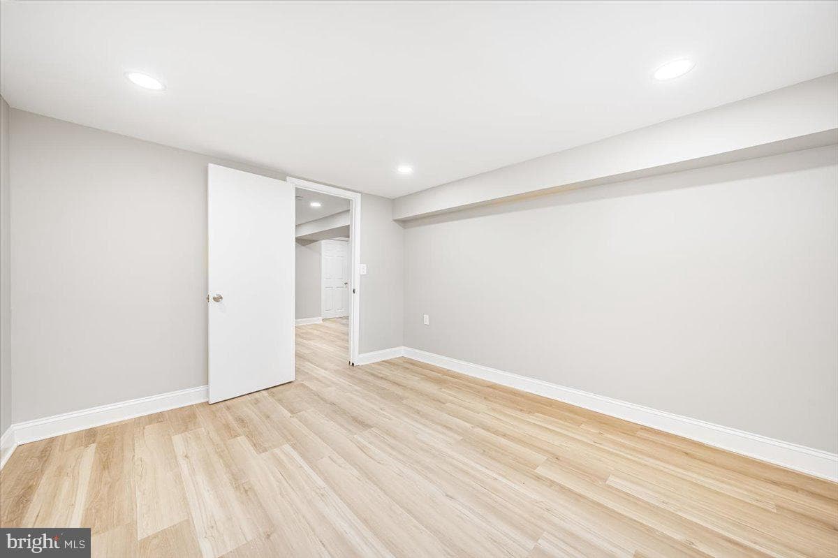 4865 66th Avenue photo 23