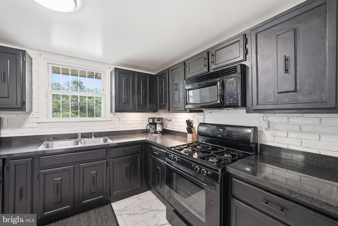17111 Fairway View Lane photo 7