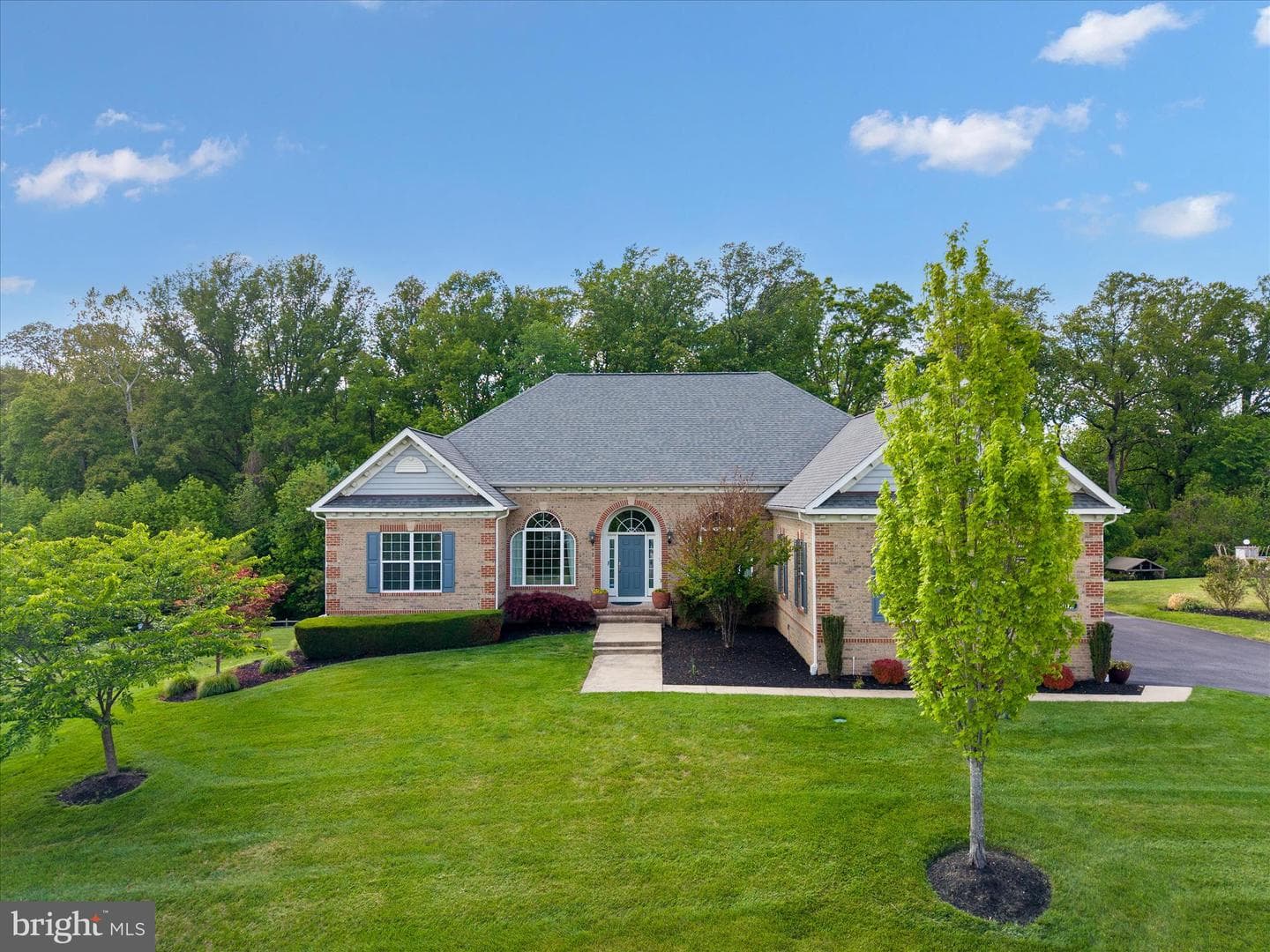 2802 Weary Creek Court photo 2