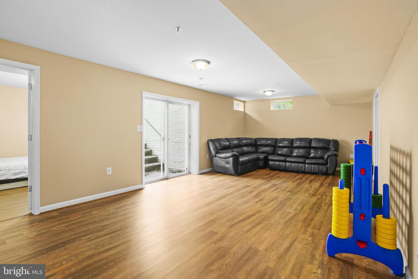 1507 Saint Albans Lane photo 25