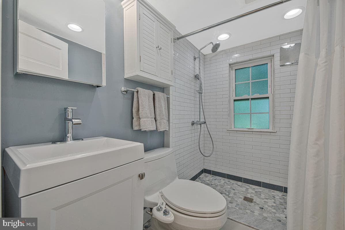 4205 Longfellow Street photo 23