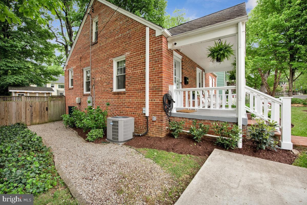 4205 Longfellow Street photo 46