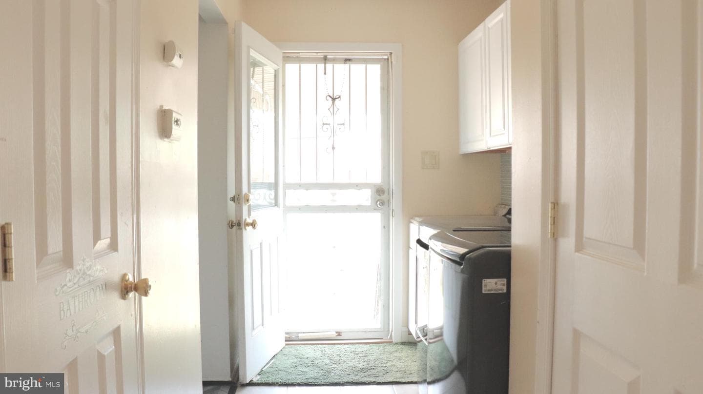 1701 Rollins Place photo 7