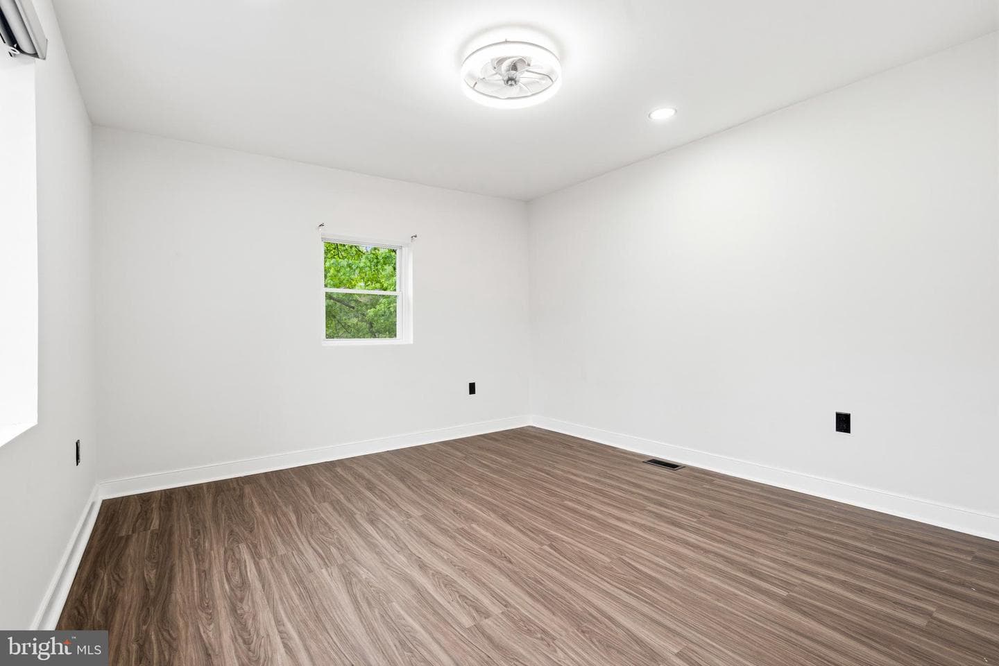 9529 Temple Hill Road photo 8
