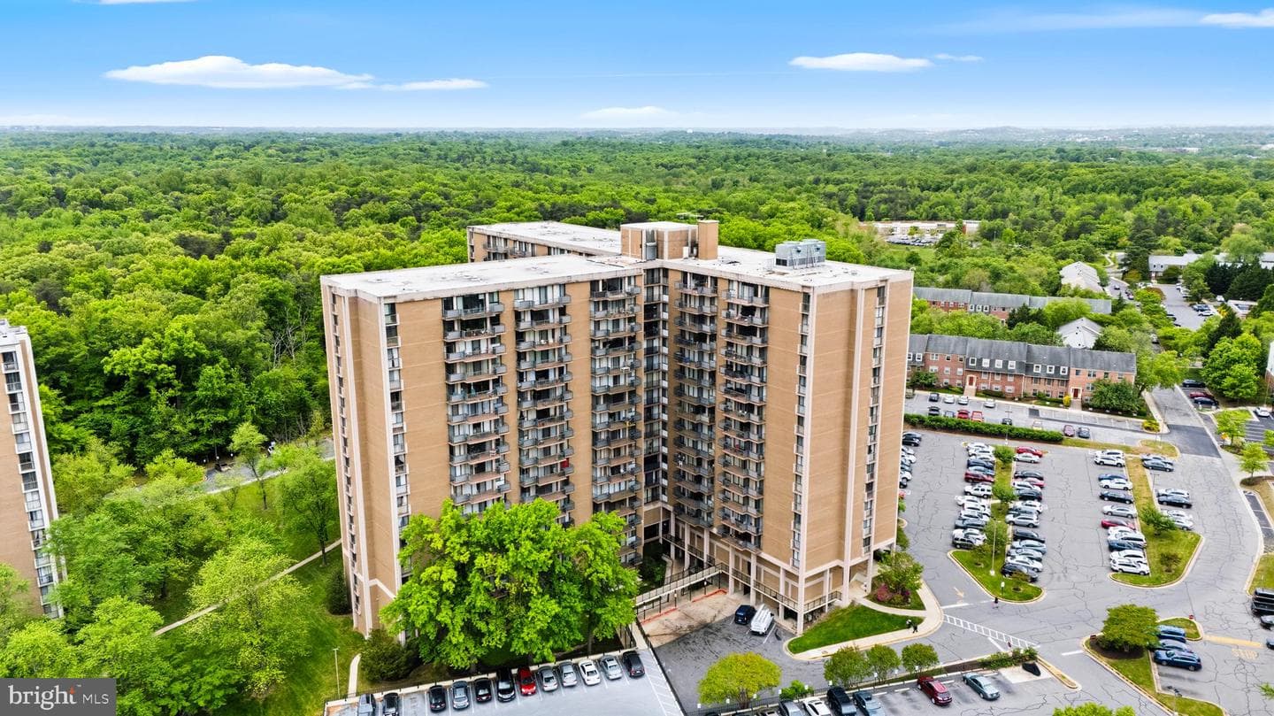6100 Westchester Park Drive #1702