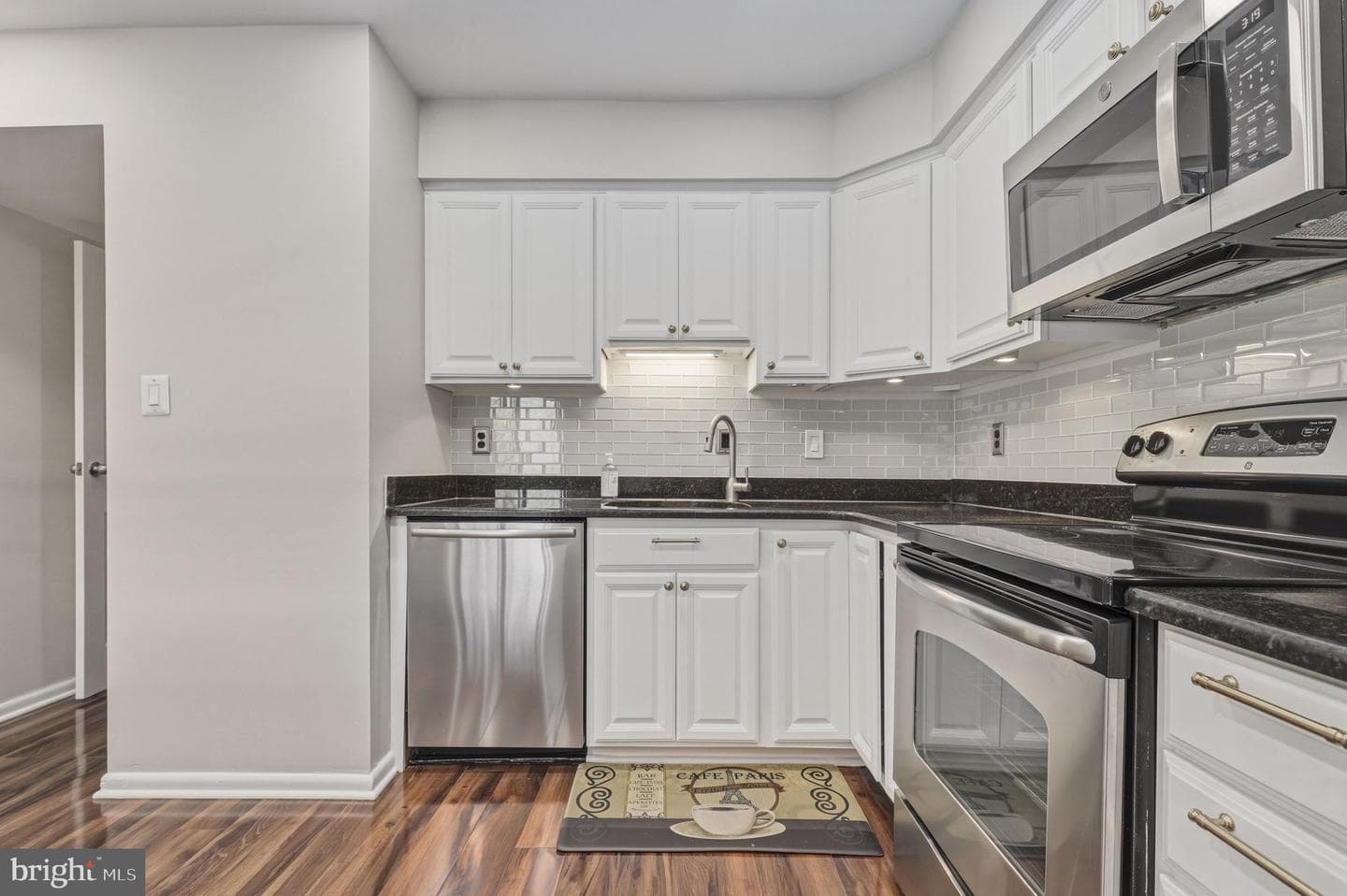 6942 Hanover Parkway #200 photo 13