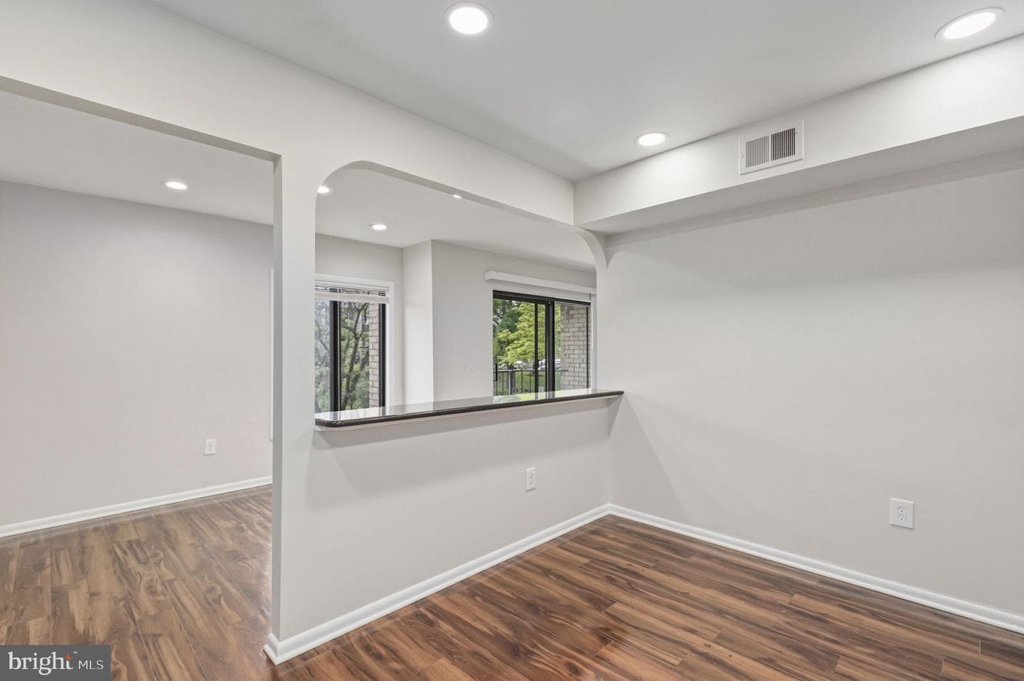 6942 Hanover Parkway #200 photo 14