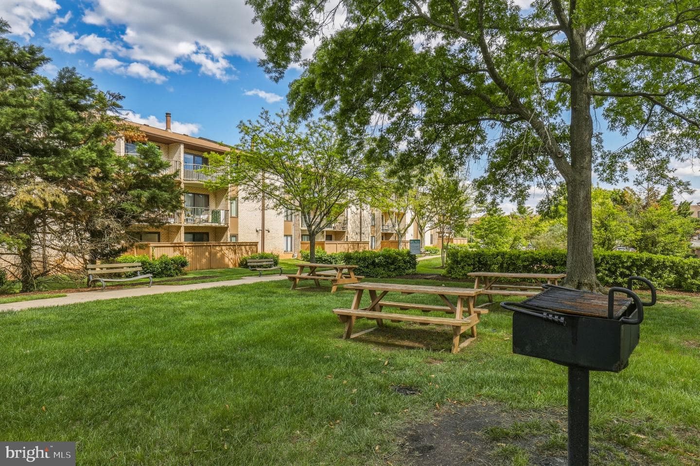 6942 Hanover Parkway #200 photo 32