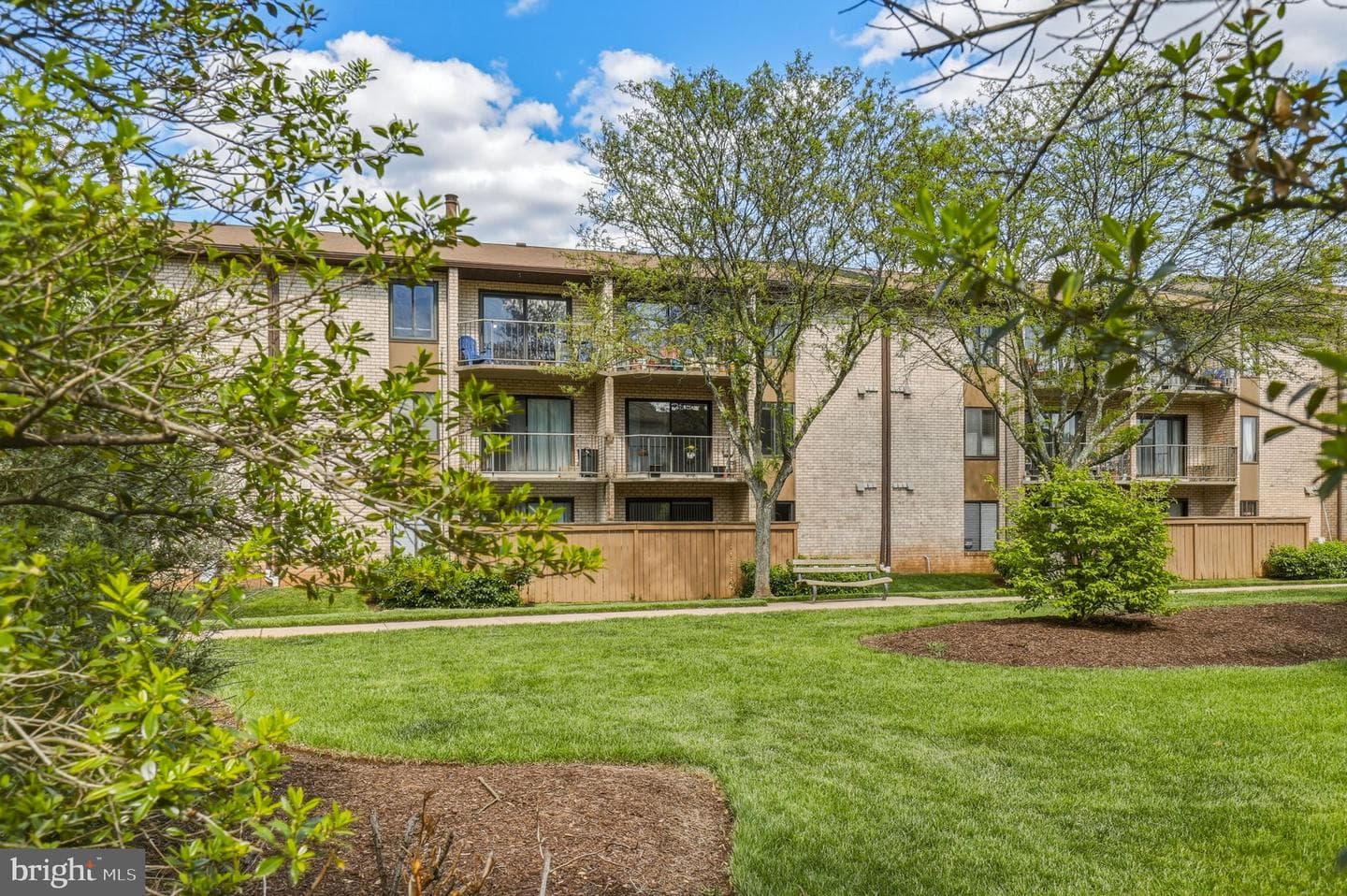 6942 Hanover Parkway #200 photo 33