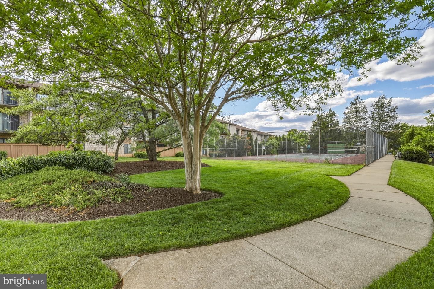 6942 Hanover Parkway #200 photo 41