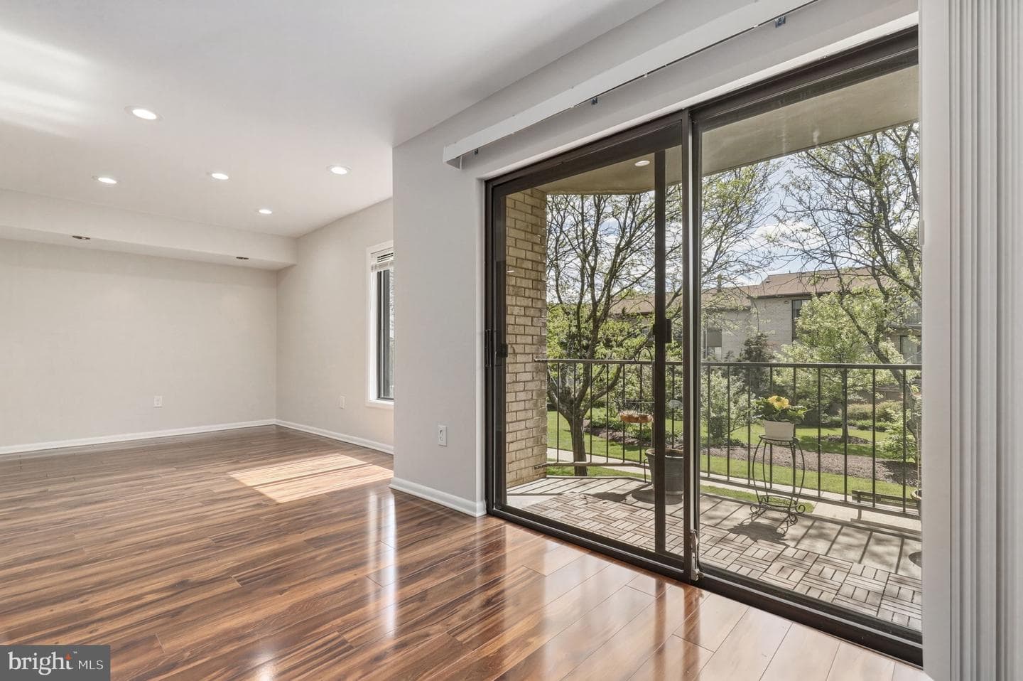 6942 Hanover Parkway #200 photo 6