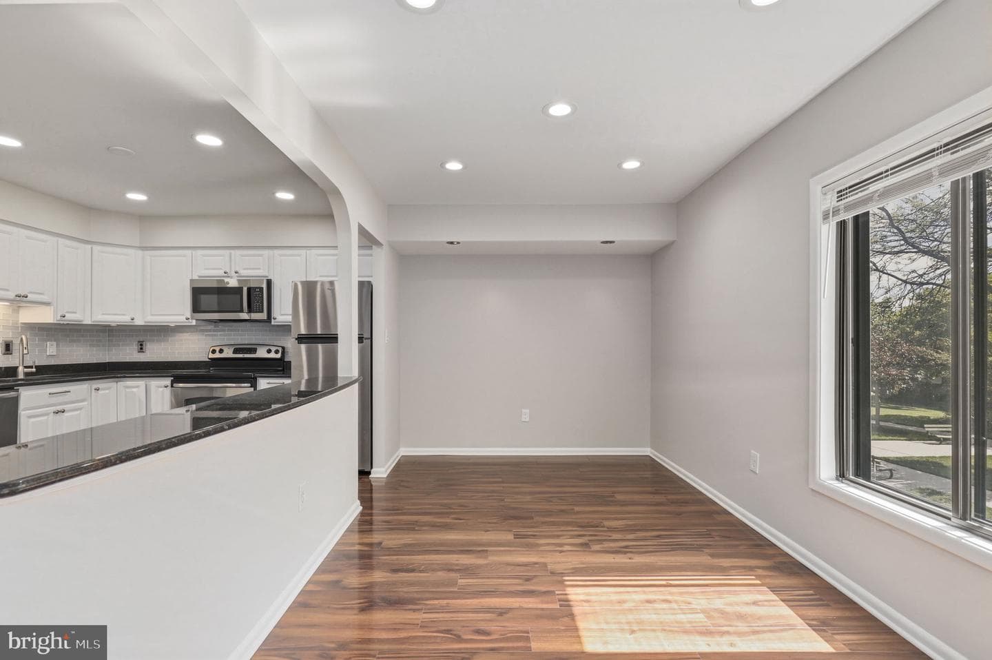 6942 Hanover Parkway #200 photo 7