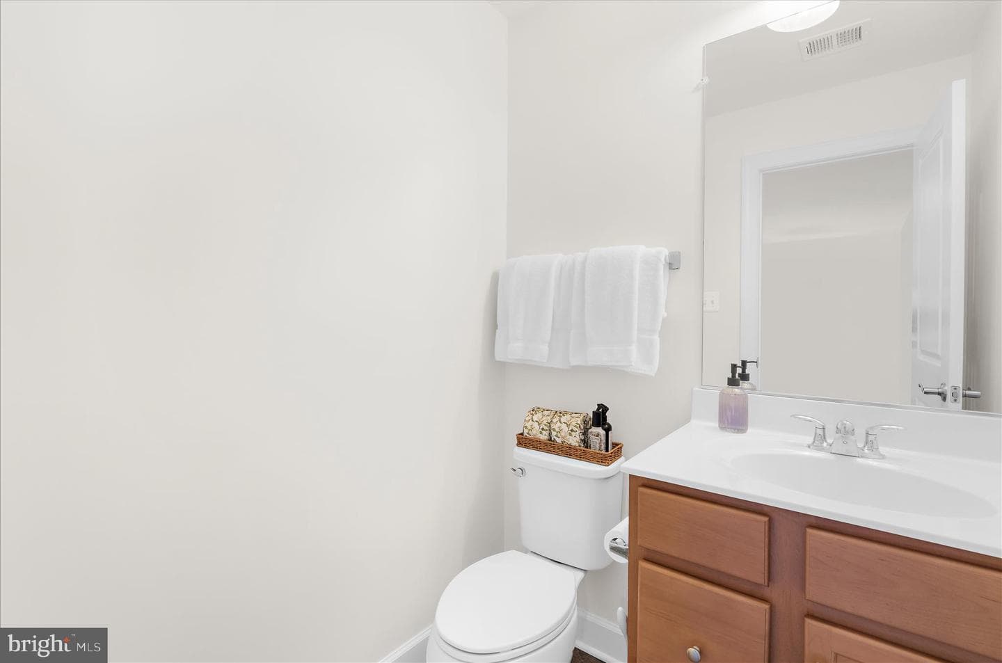 3826 Rock Spring Drive photo 5