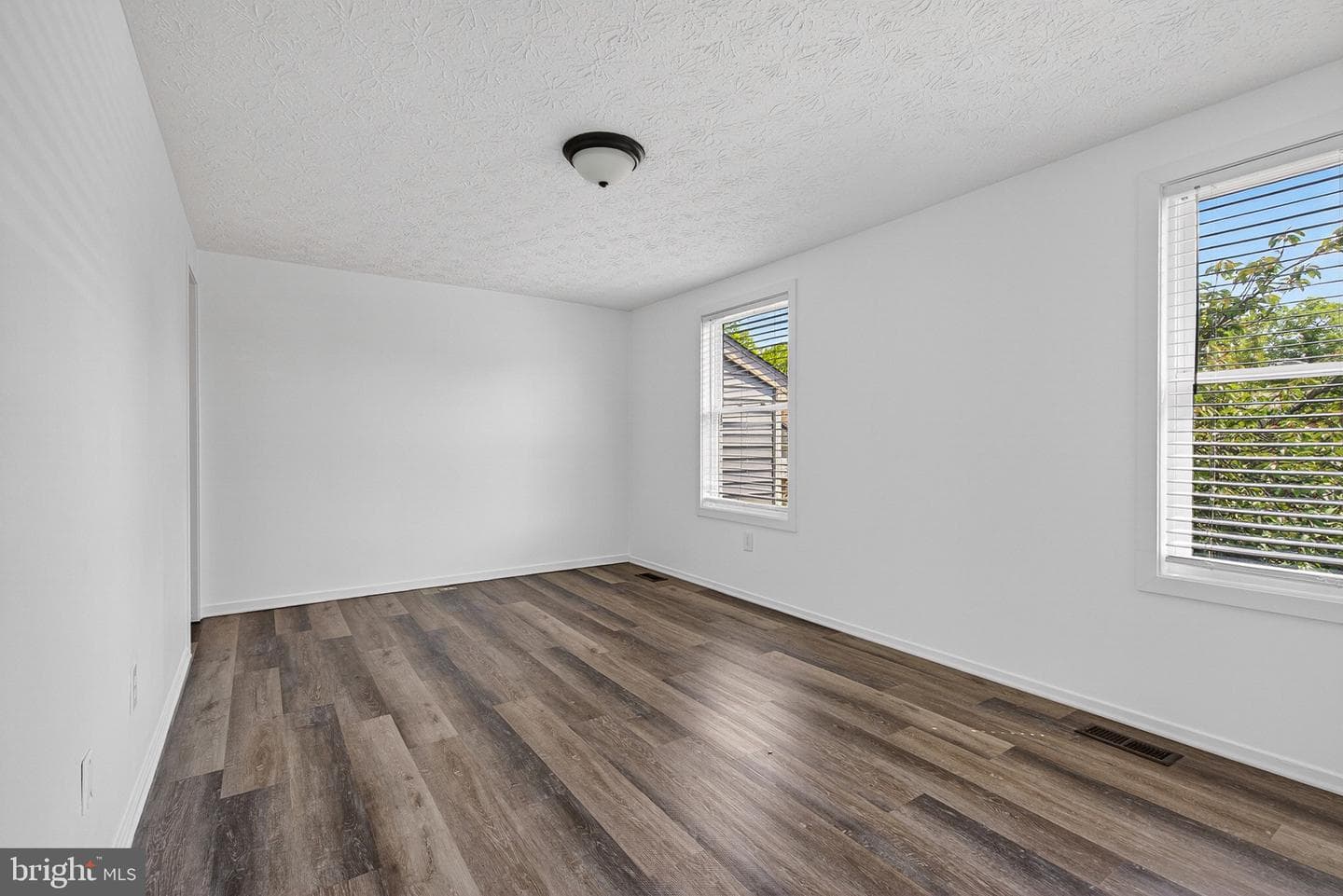 15628 Mews Court photo 19