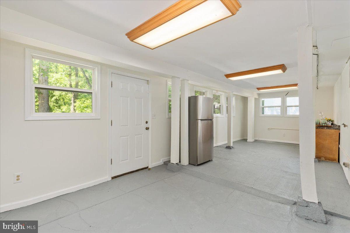 13021 Chalfont Avenue photo 38