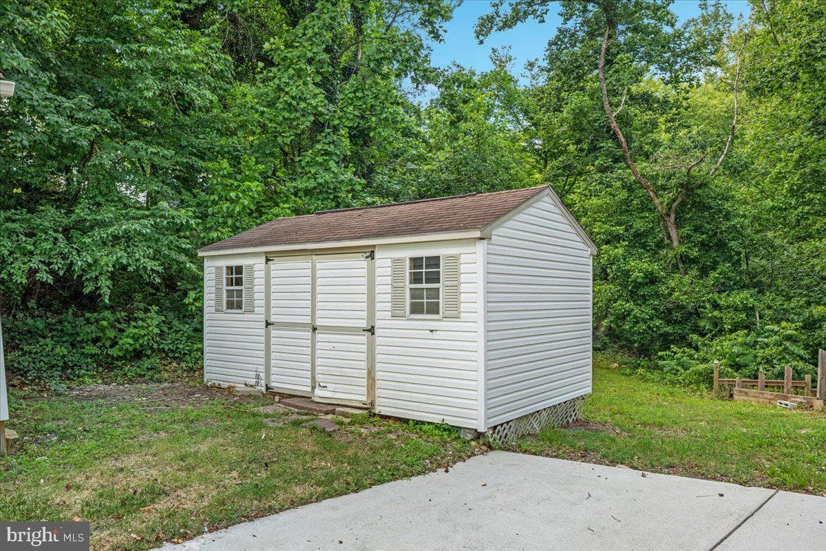 13021 Chalfont Avenue photo 62