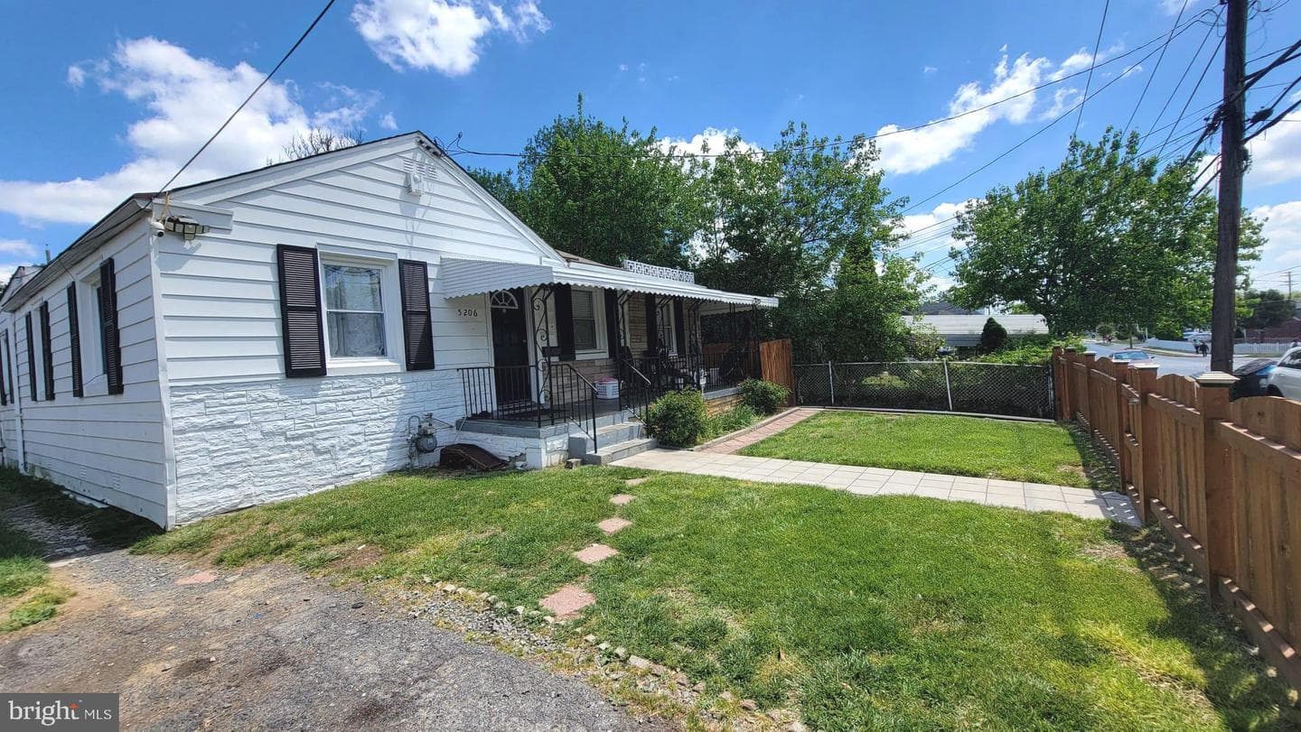 5206 Addison Road photo 4