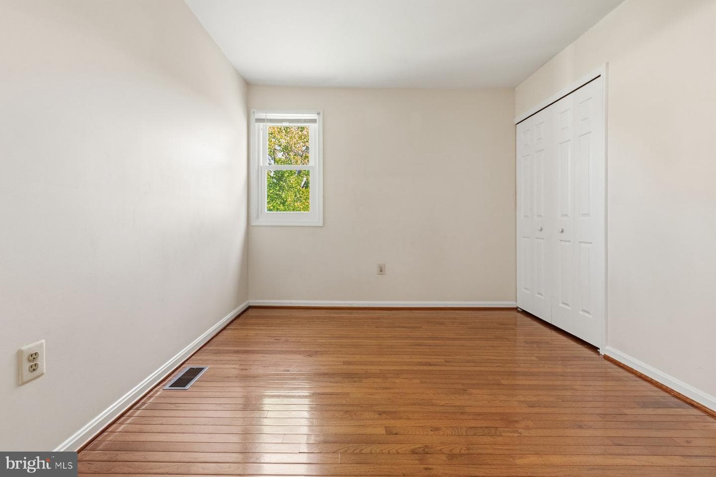 14215 Greenview Drive photo 25