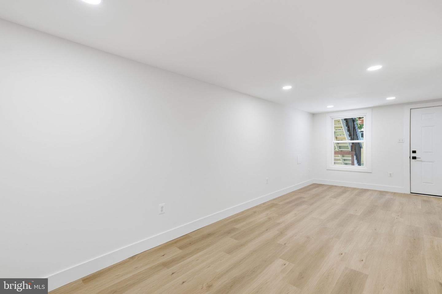 5919 Crown Street photo 21