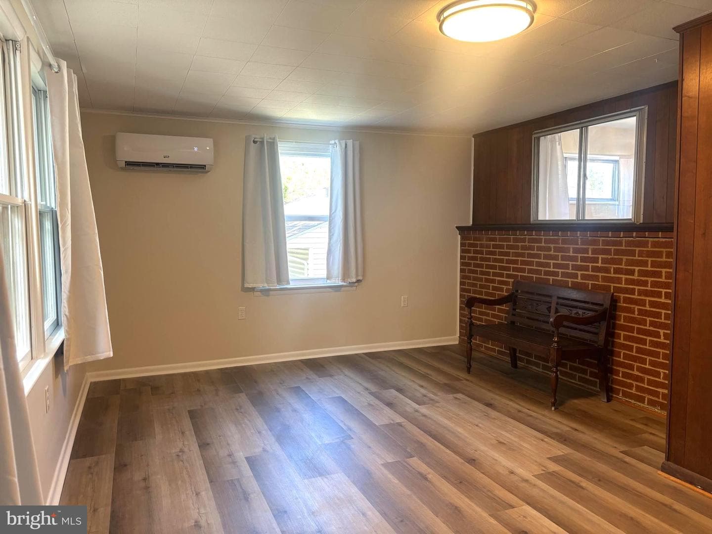 4714 Glenoak Road photo 17